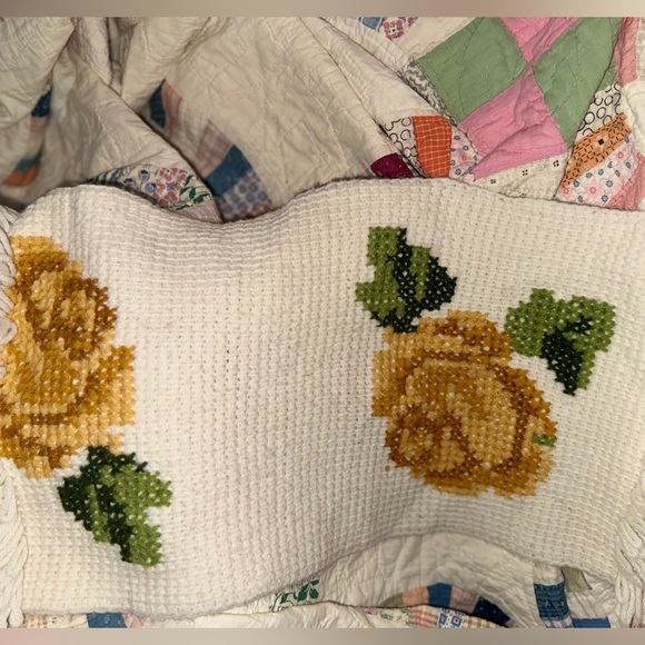 Vintage Handmade Floral Needlepoint Cross Stitch Doily/Cushion Cover - Picture 2 of 4